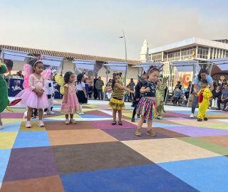 La UTPL participa en el Festival Internacional de Artes Vivas Loja con sus talentosos grupos de arte en la Plaza de la Cultura