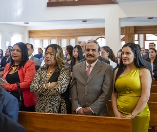 Imposición de mandiles a estudiantes de Fisioterapia