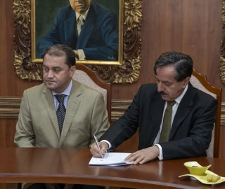 Firma de convenio interinstitucional entre la UTPL y el Instituto Ecuatoriano de Seguridad Social IESS