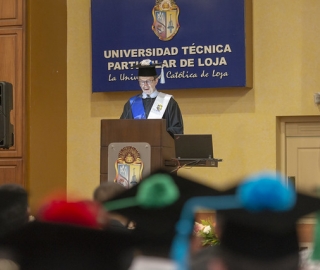 Sesión Solemne - 48 Aniversario UTPL Sesión Solemne - 48 Aniversario UTPL