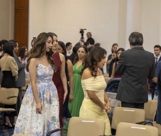 Imposición de mandiles a internos rotativos de la carrera de Nutrición y Dietética – Cohorte mayo 2025 / abril 2026