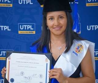 Nuevos profesionales de Galápagos recibieron su título