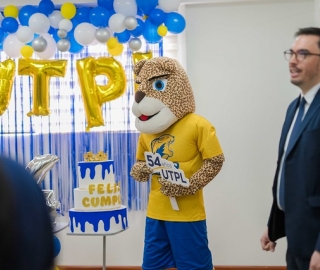54 años UTPL
