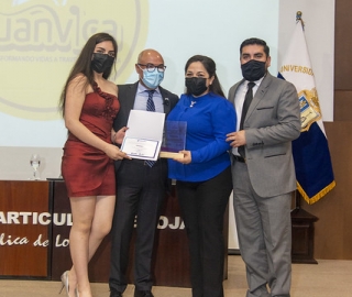 Prendho UTPL gradúa emprendimientos de la Industria Creativa y Cultural Prendho UTPL gradúa emprendimientos de la Industria Creativa y Cultural