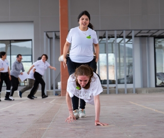 Desfile de Promociones y Ginkana – 25 Años de Medicina UTPL
