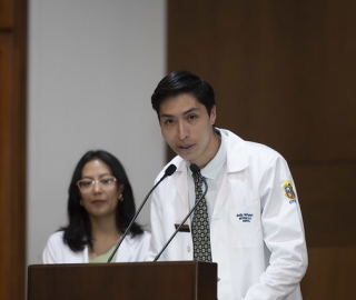 Imposición de Insignias – Carrera de Medicina