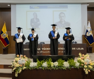 Homenaje a mejores estudiantes UTPL 2025 Homenaje a mejores estudiantes UTPL 2025
