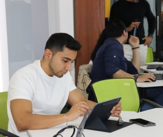Curso de formación docente "Diseño y aplicación del Aprendizaje Basado en Proyectos en la docencia universitaria" Curso de formación docente "Diseño y aplicación del Aprendizaje Basado en Proyectos en la docencia universitaria"