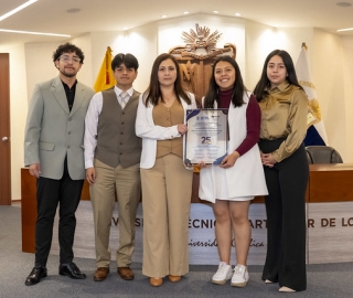 Imposición de mandiles | Carrera de Bioquímica y Farmacia