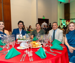 Cenas Navideñas UTPL 2025