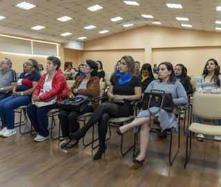 Taller "Cuidar con equilibrio: herramientas prácticas y emocionales para familiares y profesionales que cuidan a personas con discapacidad”