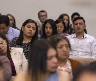Imposición de mandiles a estudiantes de Fisioterapia
