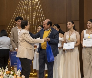 I Festival de Villancicos en inglés "Bells & Voices" I Festival de Villancicos en inglés "Bells & Voices"