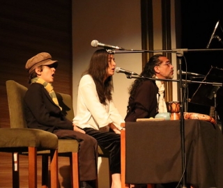 Carrera de Comunicación presentó la obra de teatro "Espejos" Carrera de Comunicación presentó la obra de teatro "Espejos"