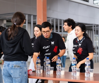 Desfile de Promociones y Ginkana – 25 Años de Medicina UTPL