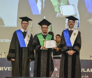 Acto Solemne de Inauguración del Año Académico 2019 - 2020 e Incorporación de nuevos doctores al Claustro UTPL Acto Solemne de Inauguración del Año Académico 2019 - 2020 e Incorporación de nuevos doctores al Claustro UTPL