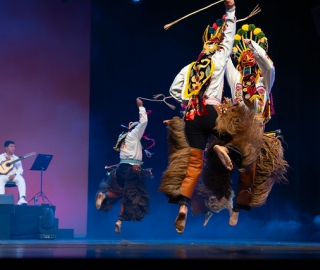 40 años danzando identidad | Jahua Ñan UTPL 40 años danzando identidad | Jahua Ñan UTPL