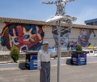 La UTPL participa en el Festival Internacional de Artes Vivas Loja con sus talentosos grupos de arte en la Plaza de la Cultura