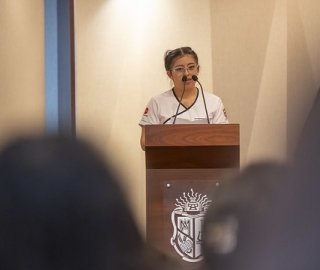 Imposición de Indumentaria a los estudiantes de Enfermería Imposición de Indumentaria a los estudiantes de Enfermería