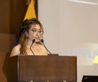 Presentación de la revista Clave