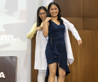 Imposición de mandiles a internos rotativos de la carrera de Nutrición y Dietética – Cohorte mayo 2025 / abril 2026