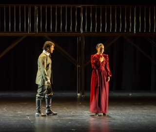 La Compañía de Teatro UTPL conmemoró sus 20 años de trayectoria artística con el estreno de la obra Otelo