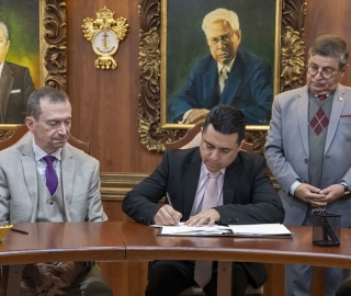 Posesión de nuevas autoridades académicas Posesión de nuevas autoridades académicas