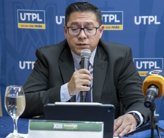 Rueda de prensa de la décimo tercera edición del Investiga UTPL Rueda de prensa de la décimo tercera edición del Investiga UTPL