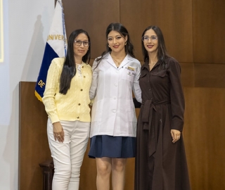 Imposición de mandiles a internos rotativos de la carrera de Nutrición y Dietética – Cohorte mayo 2025 / abril 2026