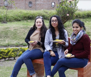 Convivencia con estudiantes de Contabilidad y Auditoría Convivencia con estudiantes de Contabilidad y Auditoría