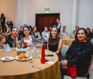 Cenas de navideñas UTPL 2025