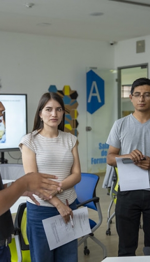 Comprendiendo el trastorno: en el lugar de una persona con psicopatología. Un Reto de innovación Comprendiendo el trastorno: en el lugar de una persona con psicopatología. Un Reto de innovación