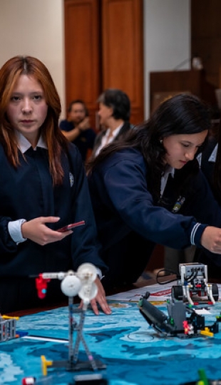 FIRST LEGO en el Innova Fest UTPL FIRST LEGO en el Innova Fest UTPL