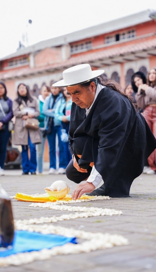 Homenaje a los Yachaks en la Chakana. Inti Raymi de las universidades y diversidades 2025 Homenaje a los Yachaks en la Chakana. Inti Raymi de las universidades y diversidades 2025
