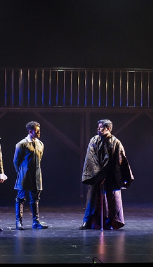 La Compañía de Teatro UTPL conmemoró sus 20 años de trayectoria artística con el estreno de la obra Otelo