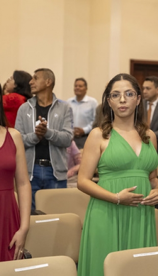 Imposición de mandiles a internos rotativos de la carrera de Nutrición y Dietética – Cohorte mayo 2025 / abril 2026