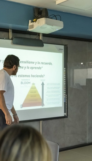 Hackaton académico para la elaboración de recursos educativos