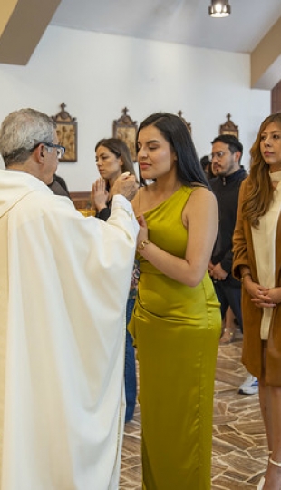 Imposición de mandiles a estudiantes de Fisioterapia