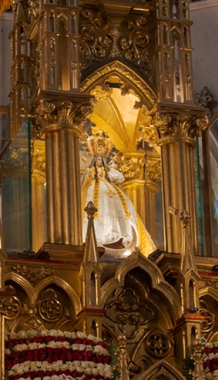Romería al Santuario de la Virgen de El Cisne Romería al Santuario de la Virgen de El Cisne