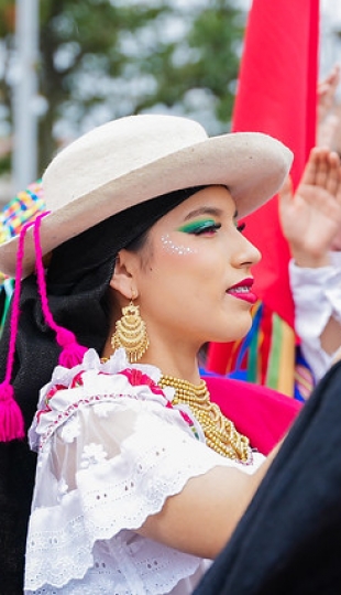 Homenaje a los Yachaks en la Chakana. Inti Raymi de las universidades y diversidades 2025 Homenaje a los Yachaks en la Chakana. Inti Raymi de las universidades y diversidades 2025