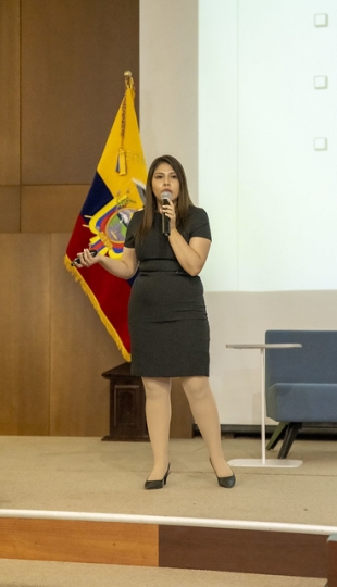 Simposio Ingeniería Civil, Innovando para un futuro sostenible Simposio Ingeniería Civil, Innovando para un futuro sostenible
