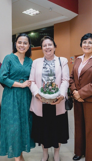 Cenas Navideñas UTPL 2025