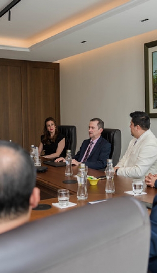 UTPL certificada Establecimiento 100% Libre de Humo UTPL certificada Establecimiento 100% Libre de Humo