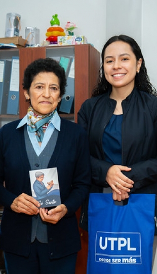 Entrega de libros a Unidades Educativas - Semana del Estudiante “Fernando Rielo” 2025 Entrega de libros a Unidades Educativas - Semana del Estudiante “Fernando Rielo” 2025