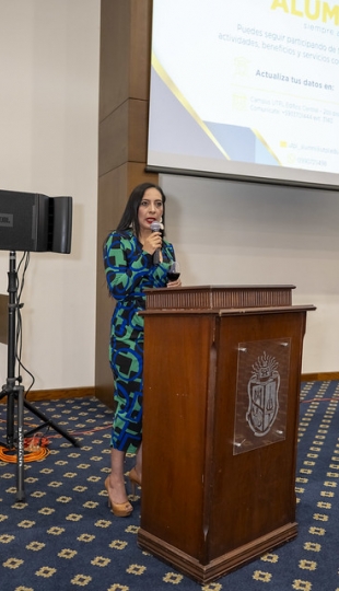 UTPL Escuela de Negocios reconoció el esfuerzo, dedicación y excelencia académica de sus mejores egresados. UTPL Escuela de Negocios reconoció el esfuerzo, dedicación y excelencia académica de sus mejores egresados.