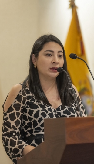Estudiantes de Fisioterapia reciben sus mandiles