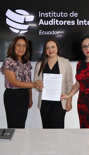 Firma de Convenio entre la Maestría en Auditoría UTPL y el Instituto de Auditores Internos de Ecuador (IAIE)