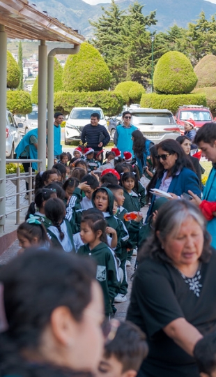 Navidad UTPL 2025 | Agasajo navideño Escuela IV Centenario