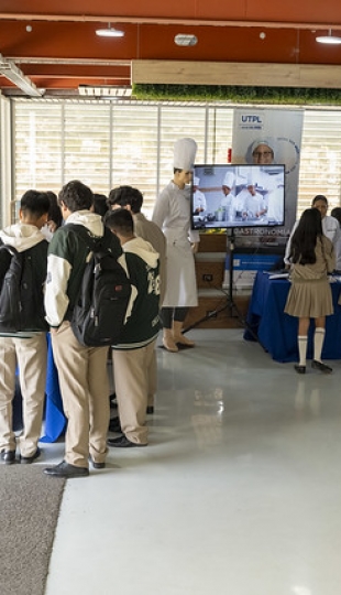 Vive UTPL | Jóvenes de bachillerato conocen la experiencia universitaria