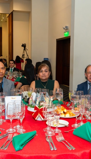 Cenas Navideñas UTPL 2025